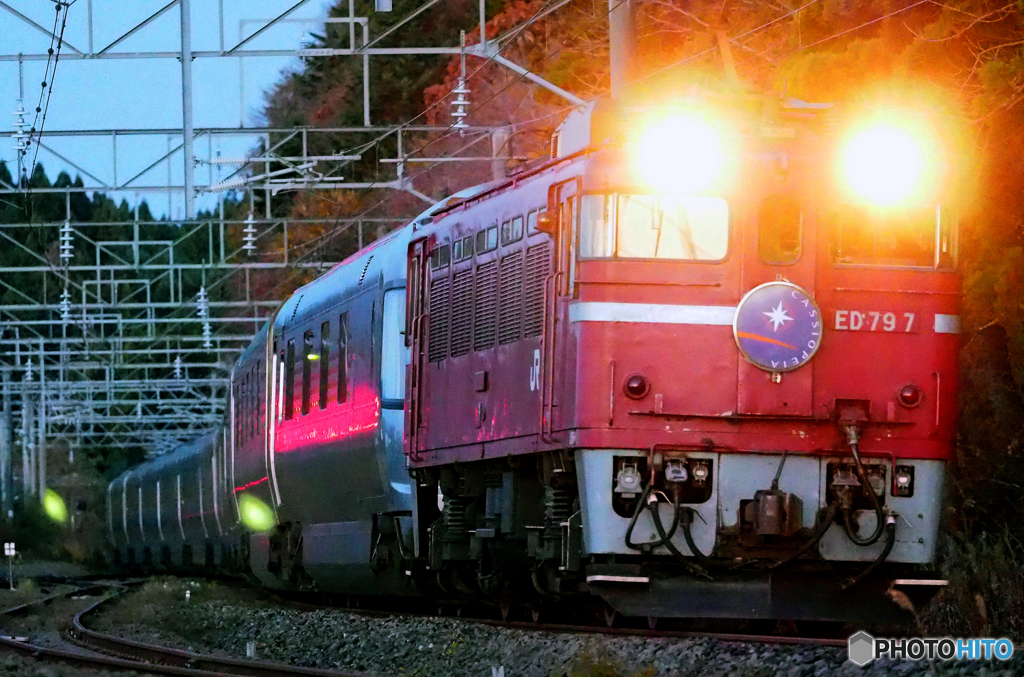 2015.11.07 今朝の8009ﾚ：露出限界～(^^;)