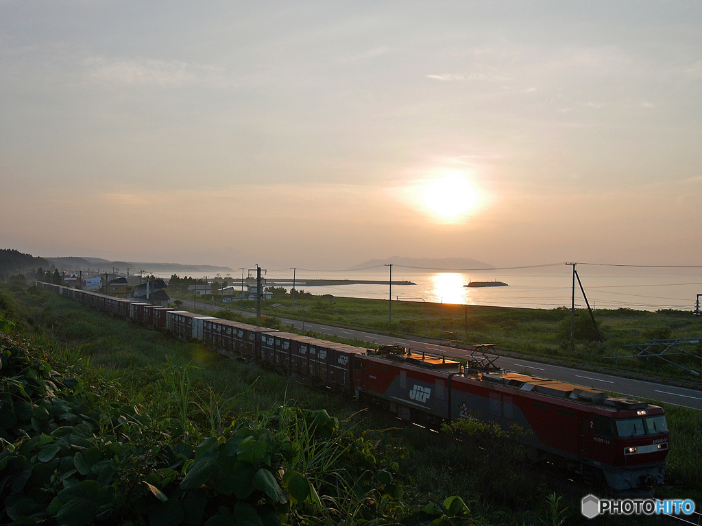 2015.08.05 函館山の真上に昇る朝陽を浴びて♪