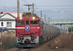 2015.04.13 今朝の8009ﾚ：もっと光を！