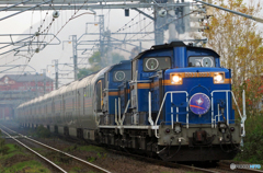 2015.10.03：今朝の8009ﾚ：不安定な天候を駆け抜ける！