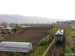 2016.05.03 新幹線の駅を通過する単行キハ