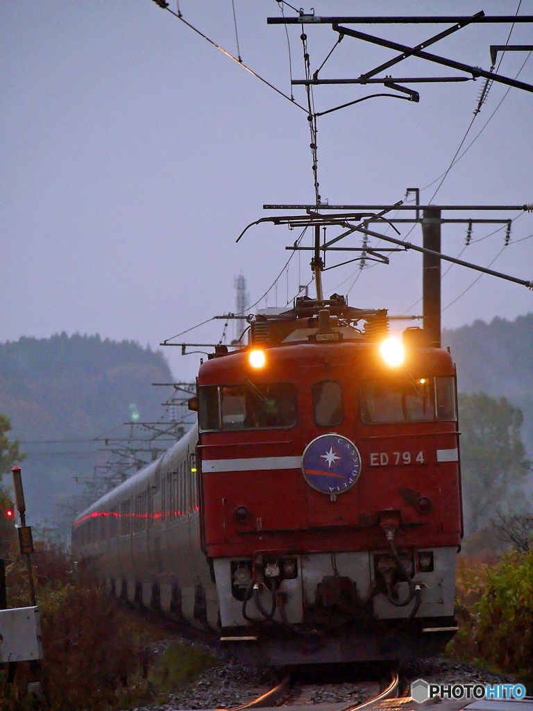 2015.10.28 今朝の8009ﾚ：久しぶりの撮り鉄＾＾