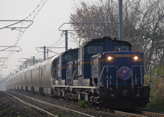 2015.04.29 今朝の8009ﾚ：３人での撮影♪