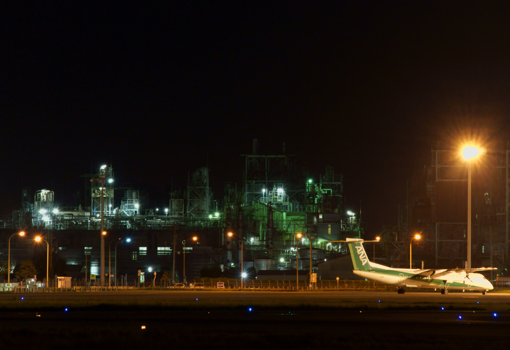 空港と工場