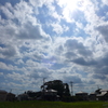 この暑い空