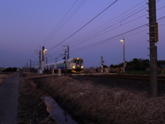 夕暮れの電車