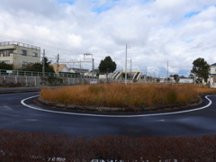 「駅前」になり損ねたロータリー