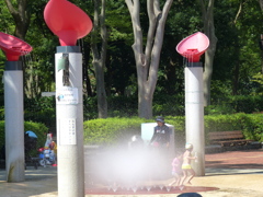 噴水遊び