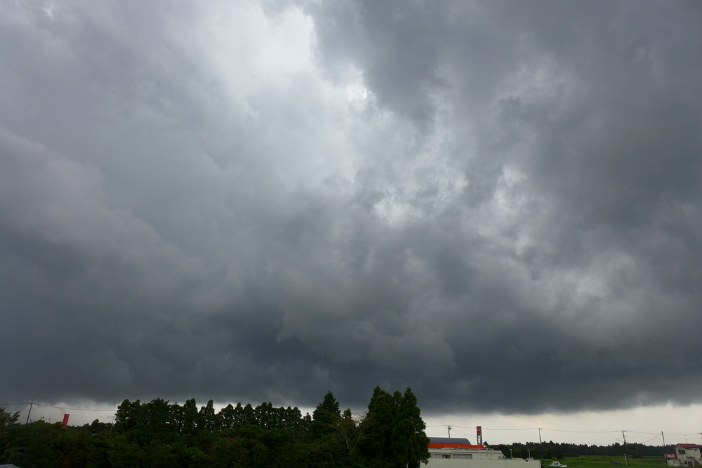 黒雲来襲