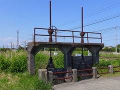 徐々に朽ちてゆく