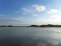 南方向はまだ湖状態