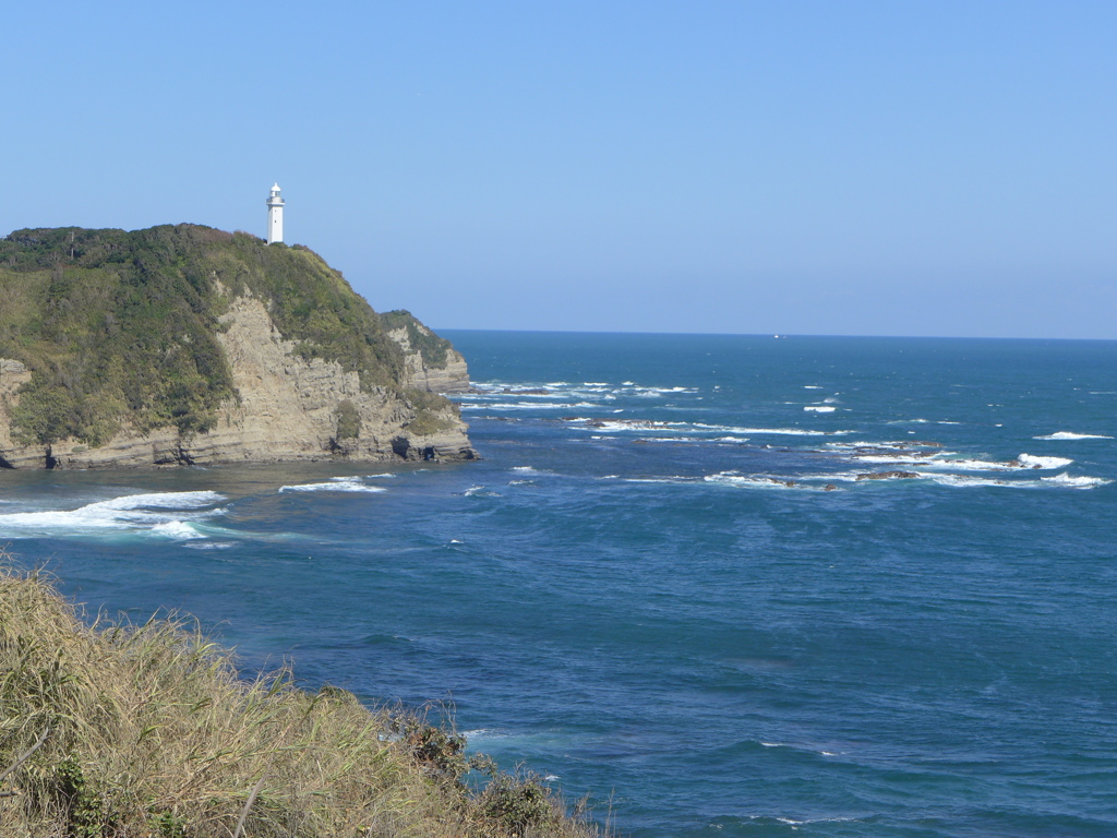 海と灯台