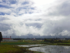 不穏な雲