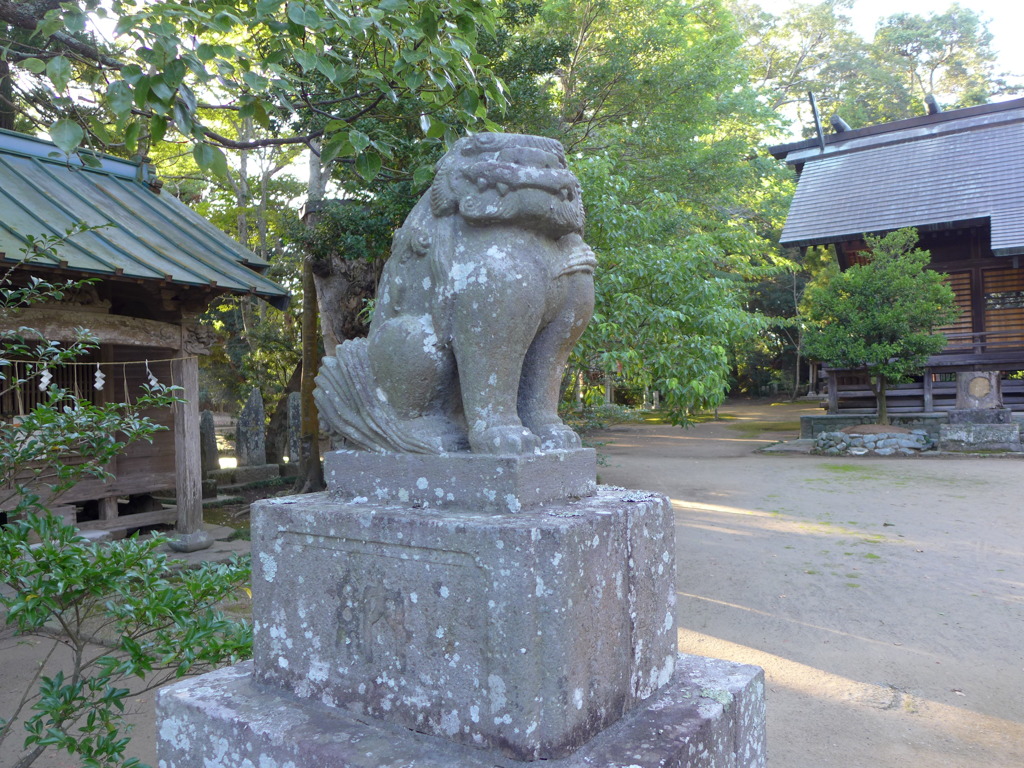 三組目の狛犬