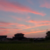ピンクに染まった雲