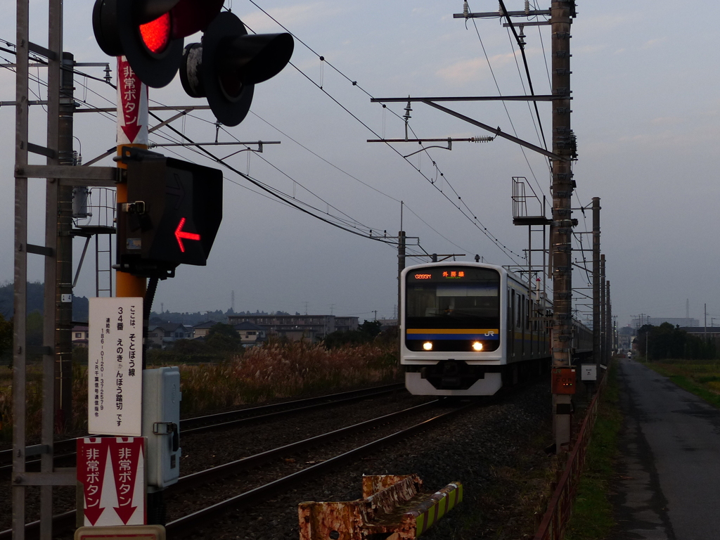 日暮れの下り電車