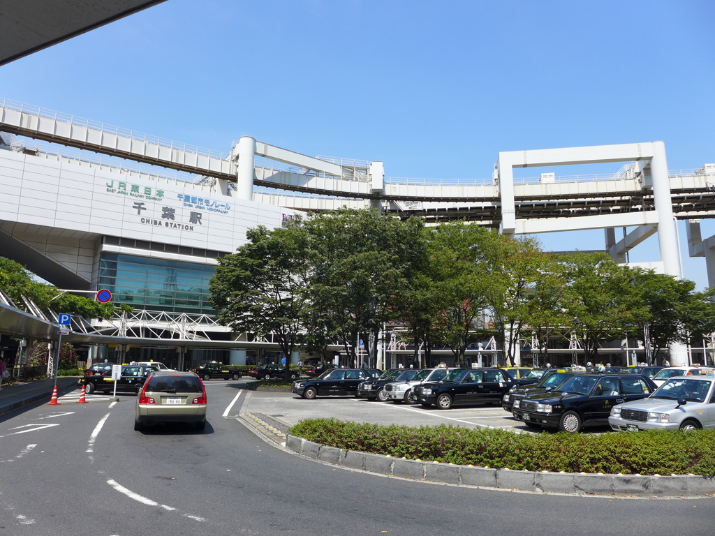 千葉駅前