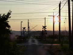 踏切の夕景