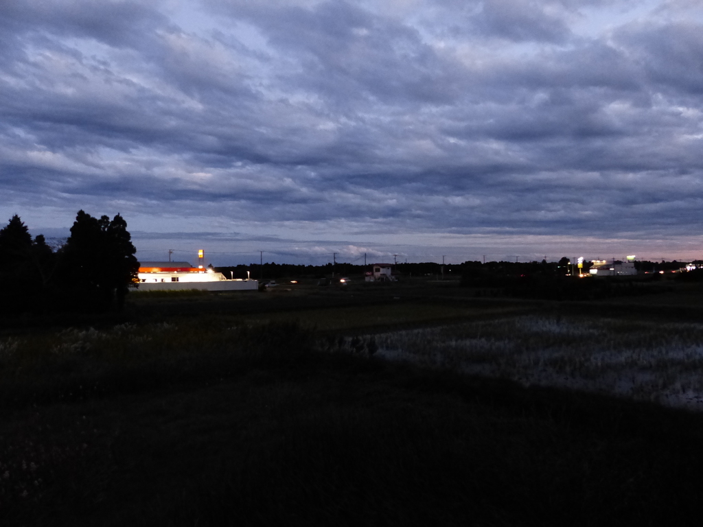 薄暮の風景