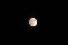 月を撮ってみた1
