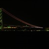 夜の明石大橋
