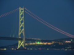 夕暮れ時の明石大橋
