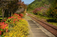 上神梅駅ホーム