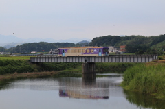 陽色に染まりながら渡る