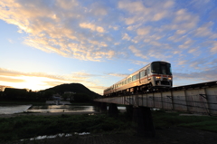 晩夏の陽が沈むころⅡ