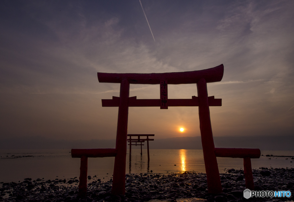 海中鳥居サンライズ