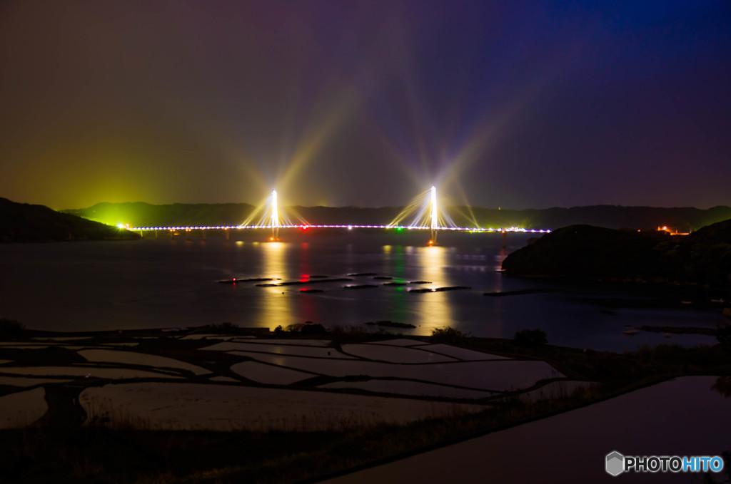 棚田と鷹島大橋