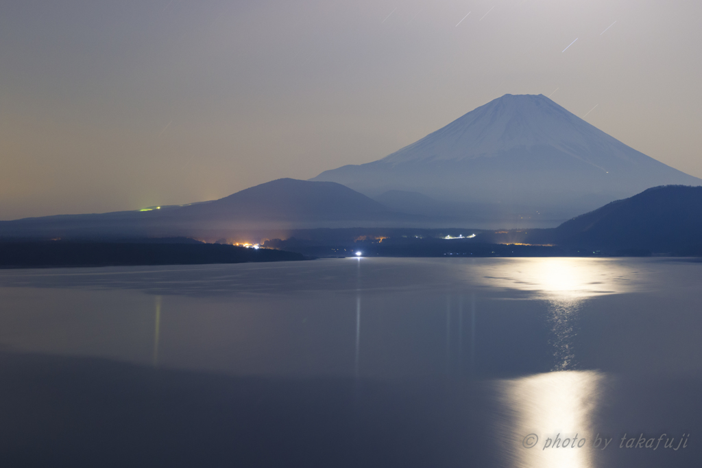 月下美山