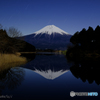 月下の鏡像