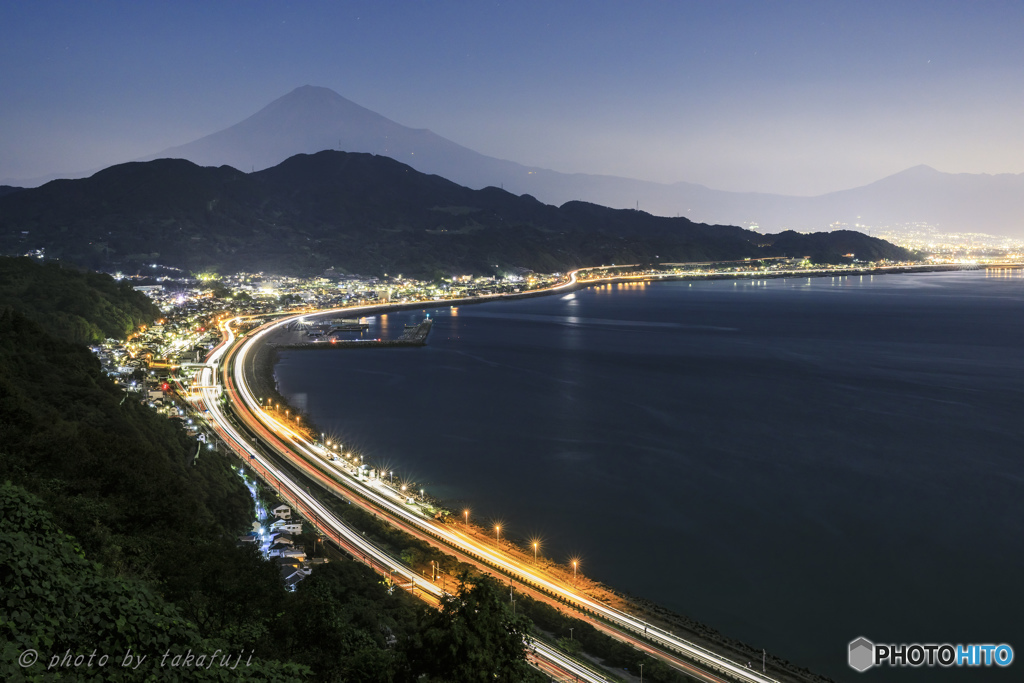 夜更けの由比宿