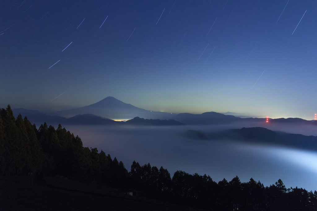 光の雲河