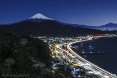月夜の由比宿