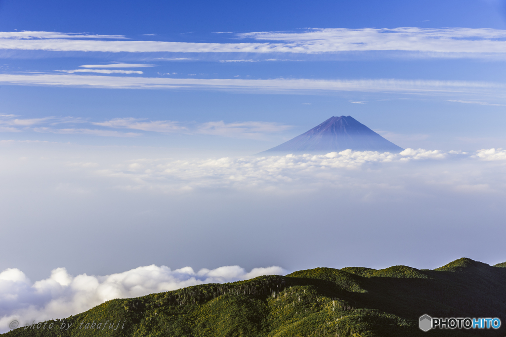 雲と空と山と