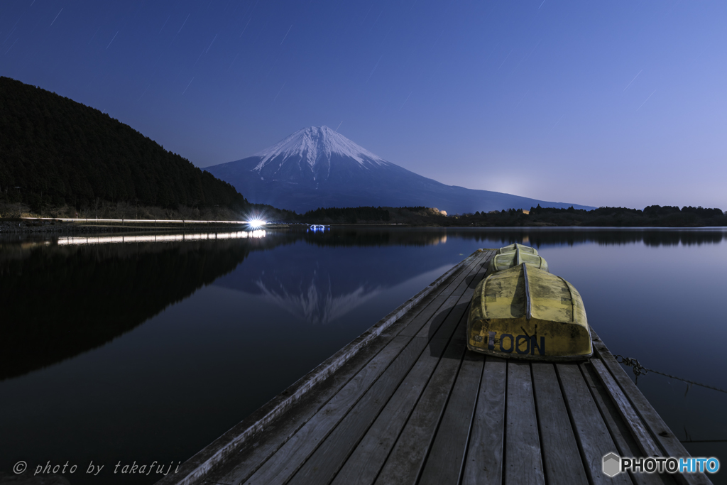 月夜の桟橋にて