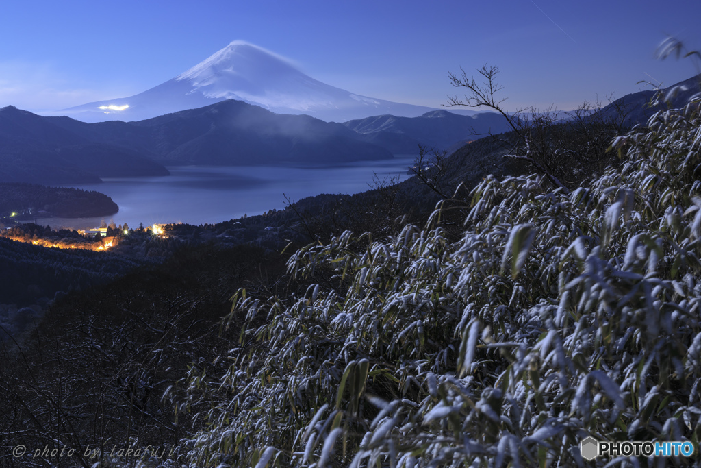 月夜の細雪
