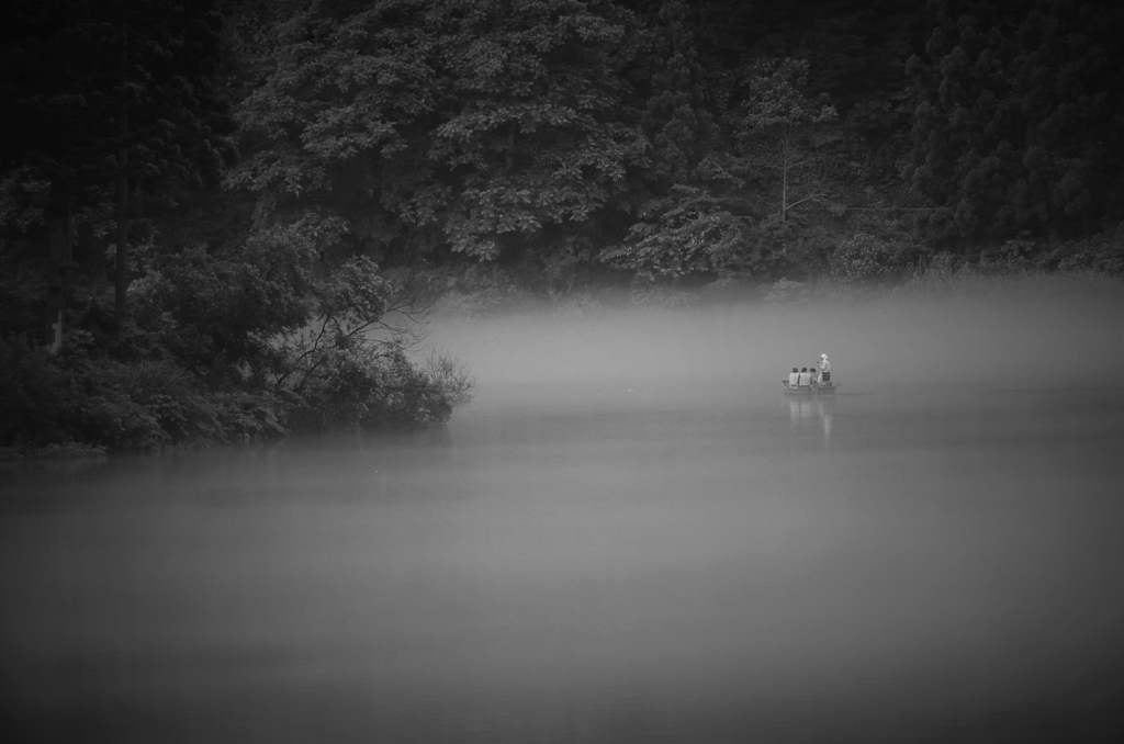 霧の案内人