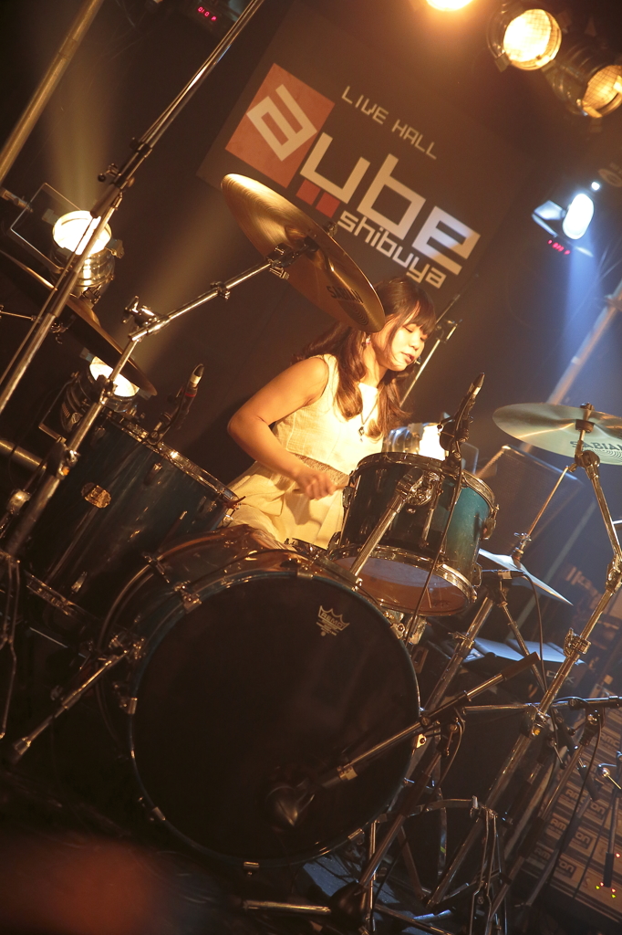 あぽろん＠aube_150313_04