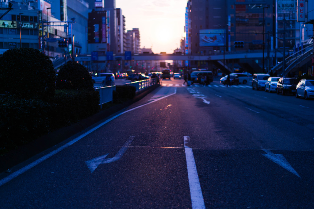 go straight ?　or   right turn ?