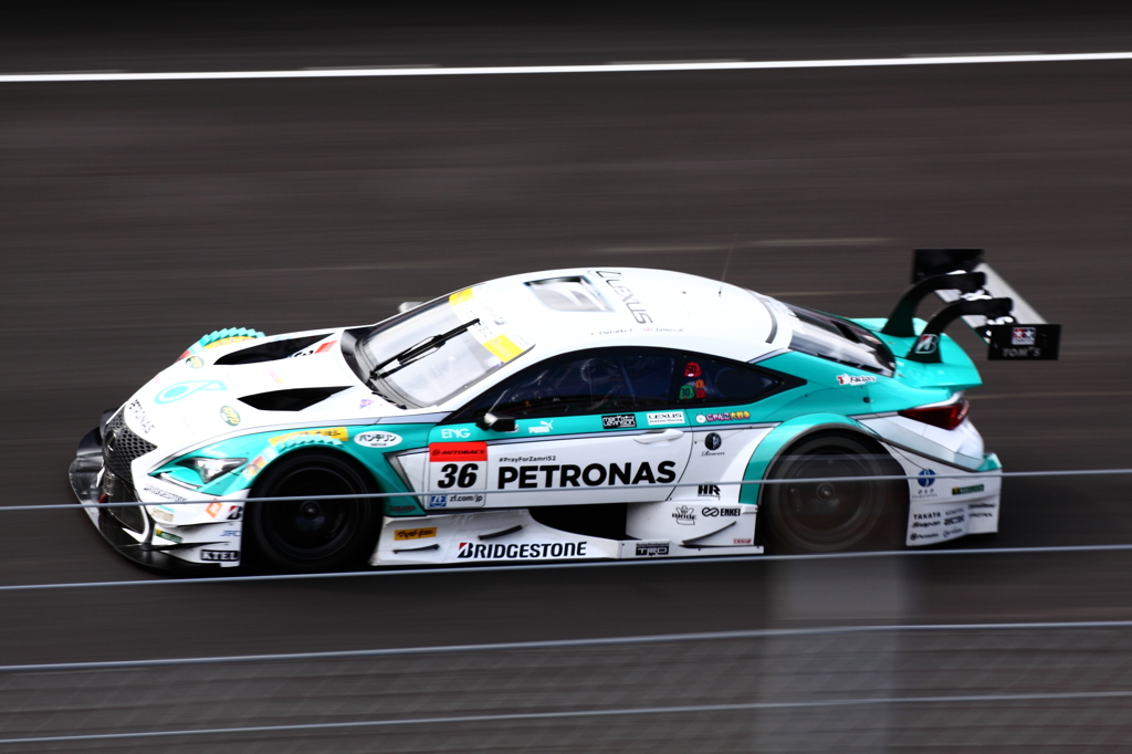 No.36 PETRONAS TOM'S RC F