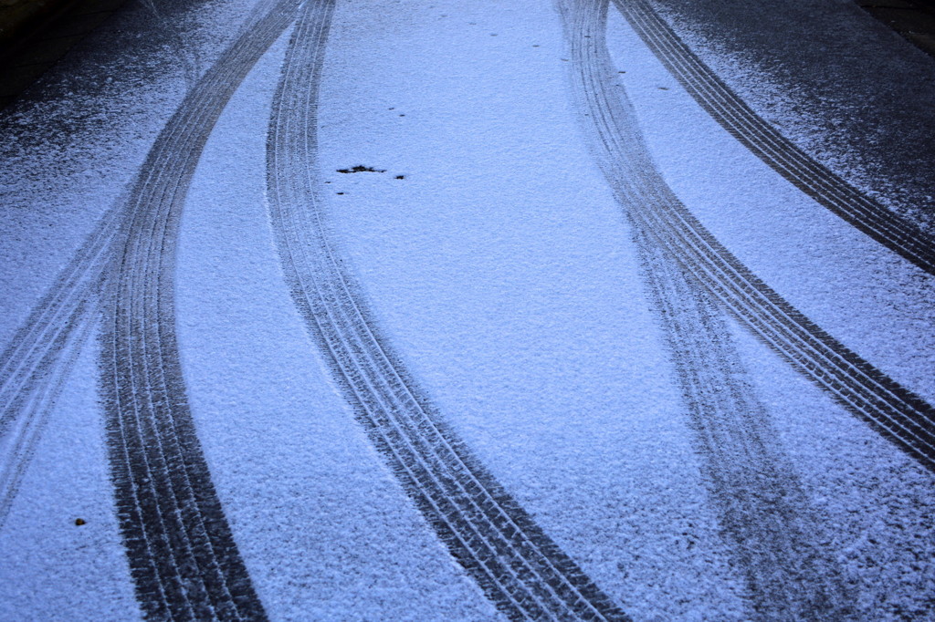 初雪の朝2