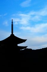 シルエッ塔