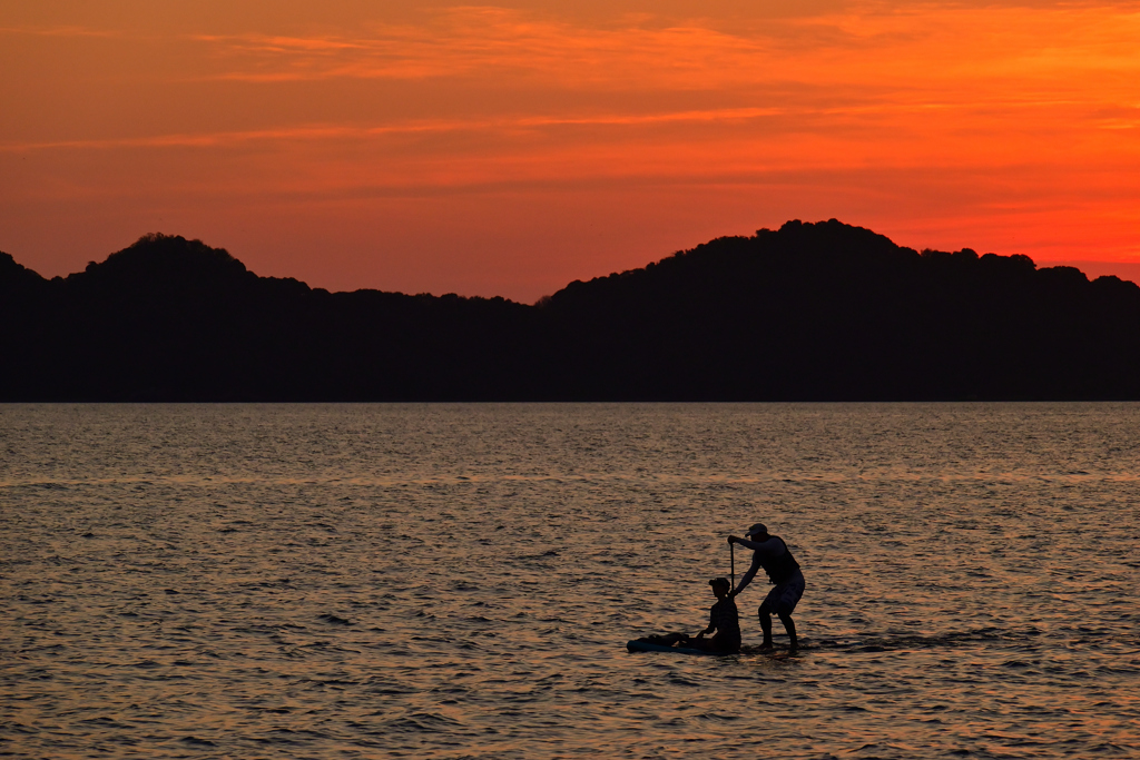 夕暮れの海