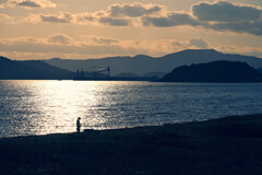 夕暮れの海岸