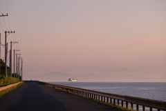 夕暮れの河口
