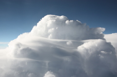 雲の上の雲