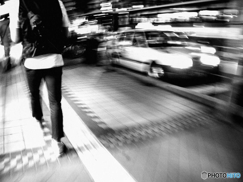 歩く